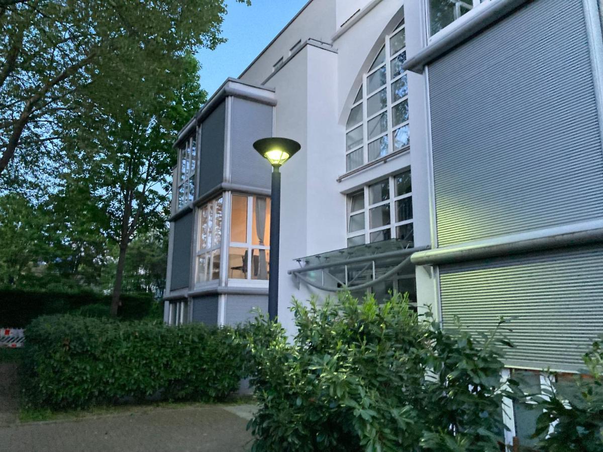 Homeoffice Business Nature View Mit Parkplatz Zentral, Hauptbahnhof Und Kuche Wiesbaden Extérieur photo